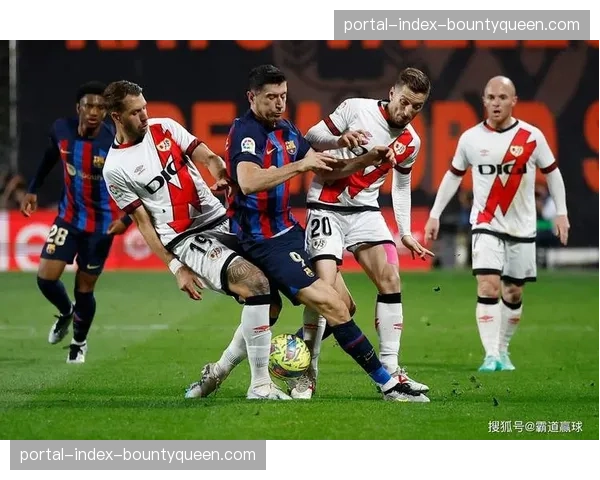 西甲官方:巴萨对阵巴列卡诺比赛中出现的争议点球判罚将接受审查 西甲官方:巴萨对阵巴列卡诺比赛中出现的争议点球判罚将接受审查